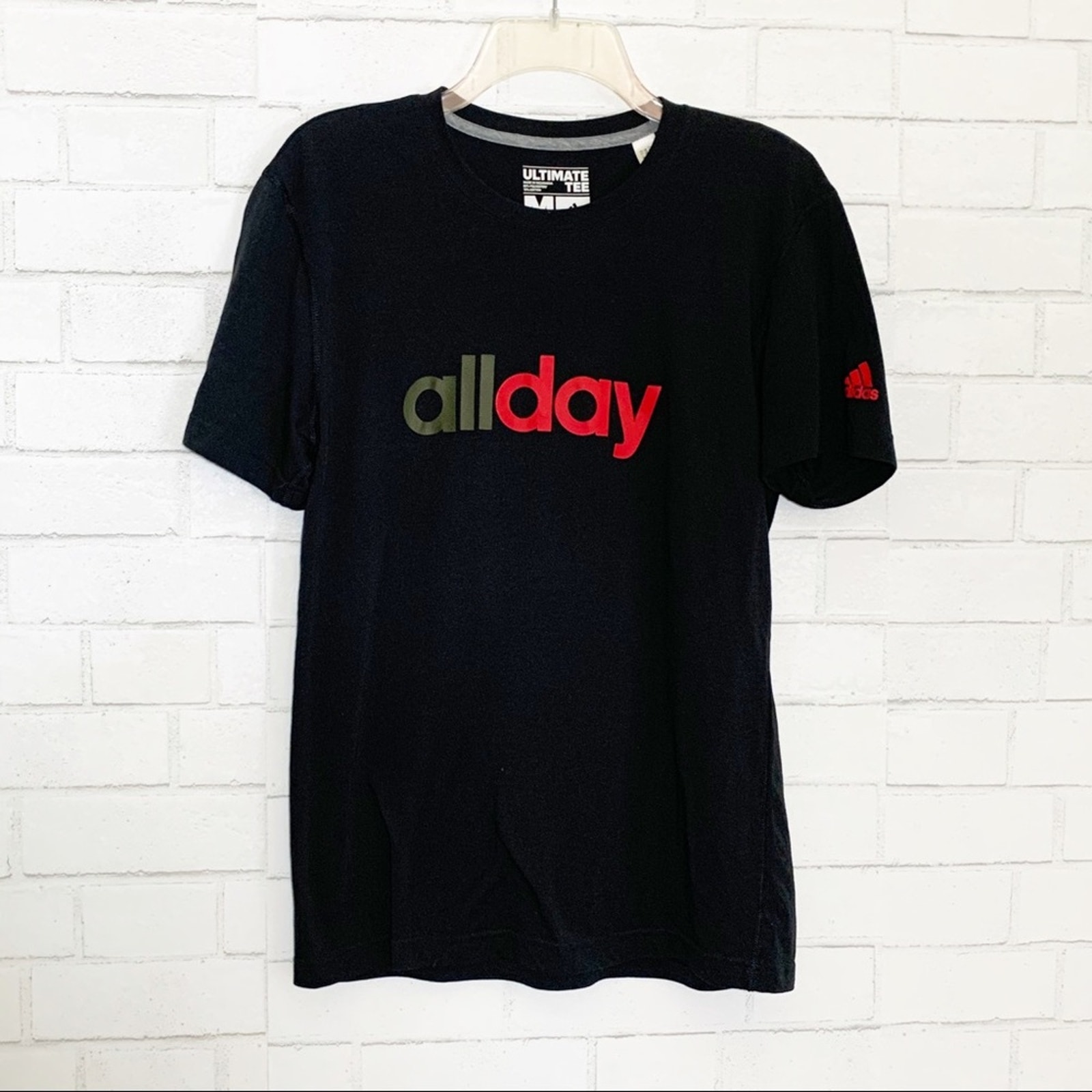 Adidas Menâs Fitted Graphic Climalite T-Shirt M